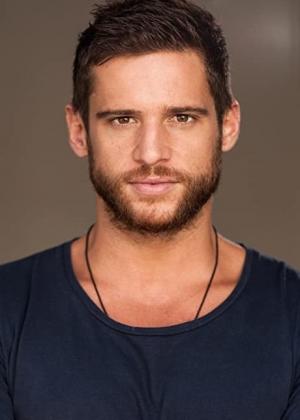 Dan Ewing